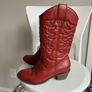 size 4 cowboy boots!